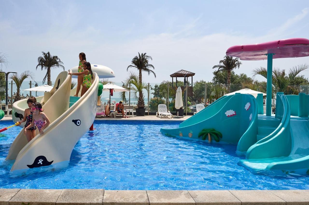 Melisea Aparthotel Pool & Spa Mamaia Nord Navodari Bagian luar foto